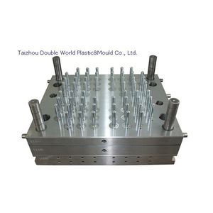 多腔塑料注射模具