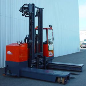 electric forklift