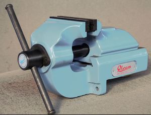 manual vise