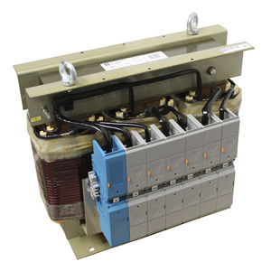 电源自动变压器