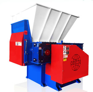 single-shaft shredding machine