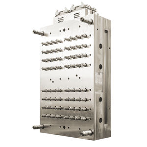 multi-cavity hot half
