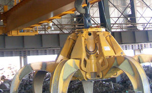 bulk material clam bucket
