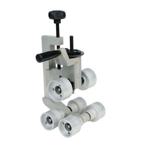 electrical cable cutting and stripping machine