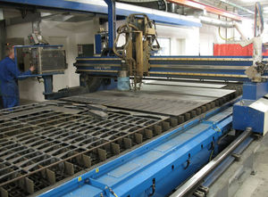 oxy-fuel cutting downdraft table