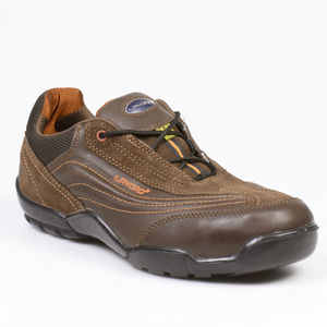 Outdoor activity safety shoes
