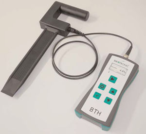 solids moisture meter