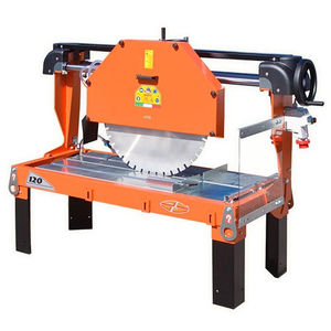 circular saw / for stone and concrete / for masonry / automatic