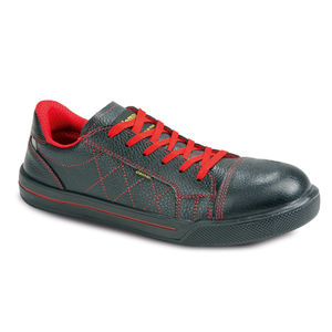 anti-slip safety shoes