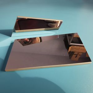 round mirror