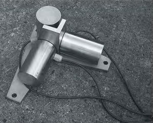 seismic accelerometer