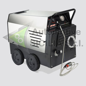 hot water high-pressure cleaner