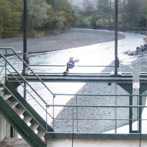 dual sluice gate drive