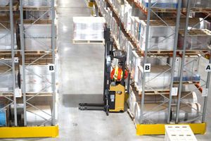 electric stacker truck