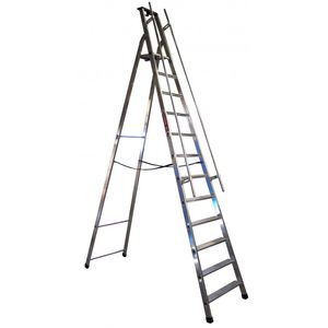 stationary step ladder