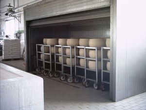 stainless steel trolley / shelf / for cheese / with swivel casters