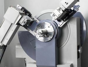 X-ray diffractometer / single crystal / monocrystalline