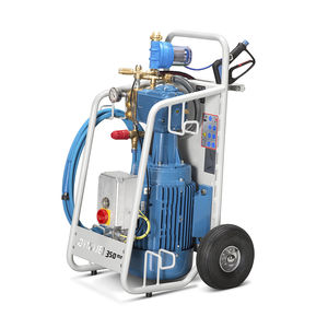 cold water high-pressure cleaner