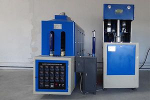 stretch blow molding machine