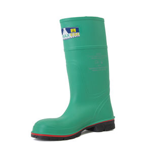 industrial use safety boots / for the petroleum industry / for public works / anti-slip