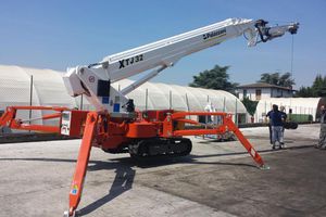 crawler spider crane / telescopic / for construction