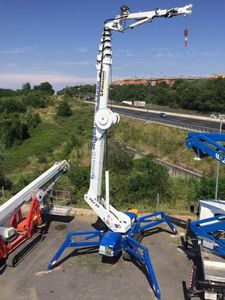 crawler spider crane / telescopic / for construction