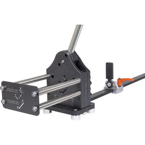 DIN rail cutting device