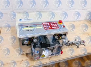 automatic cutting and stripping machine