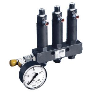 single-line lubricant metering device