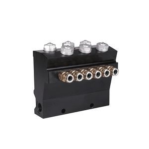 single-line lubricant metering device