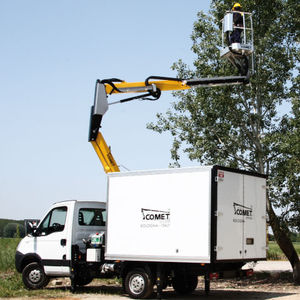 van-mounted telescopic boom lift