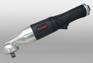 pneumatic impact wrench