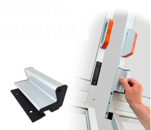 pull handle / glass door