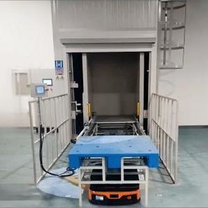 mechanical goods lift 1