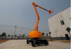 self-propelled articulated boom lift 1