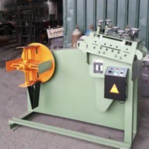 sheet metal decoiler-straightener