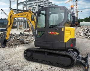 midi excavator
