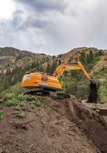 medium excavator