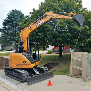 midi boom excavator / crawler / Tier 4 - final / construction