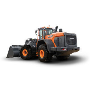 rubber-tired loader 1