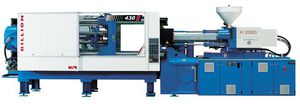 horizontal injection molding machine