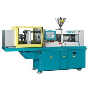 horizontal injection molding machine 1