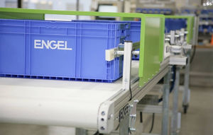 belt conveyor / for bulk materials / for boxes / horizontal