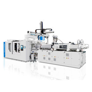 vertical injection molding machine
