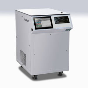 humidity generator with calibration system