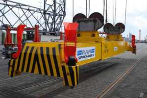 container spreader 1