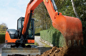 midi excavator