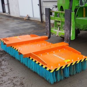 forklift broom