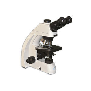 trinocular microscope