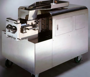 wet granulator / for the chemical industry / for pharmaceutical applications / for the food industry